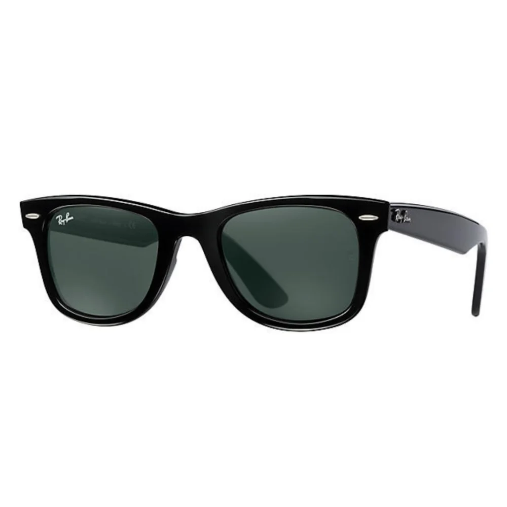 Black Ray-Bans, new without tags, comes with case!